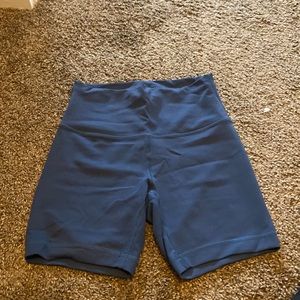 Lululemon wander train biker shorts